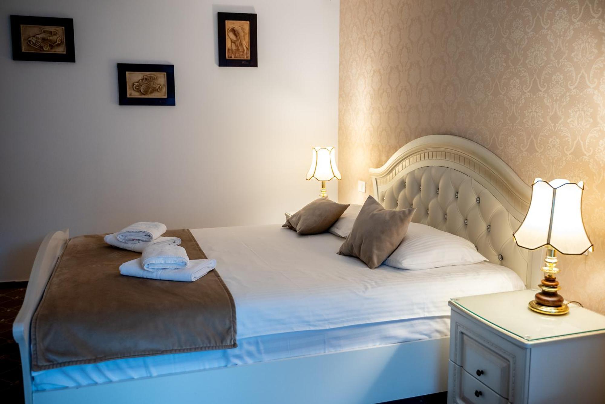 Carpentiere Arena Hotel เรอชินาริ ภายนอก รูปภาพ