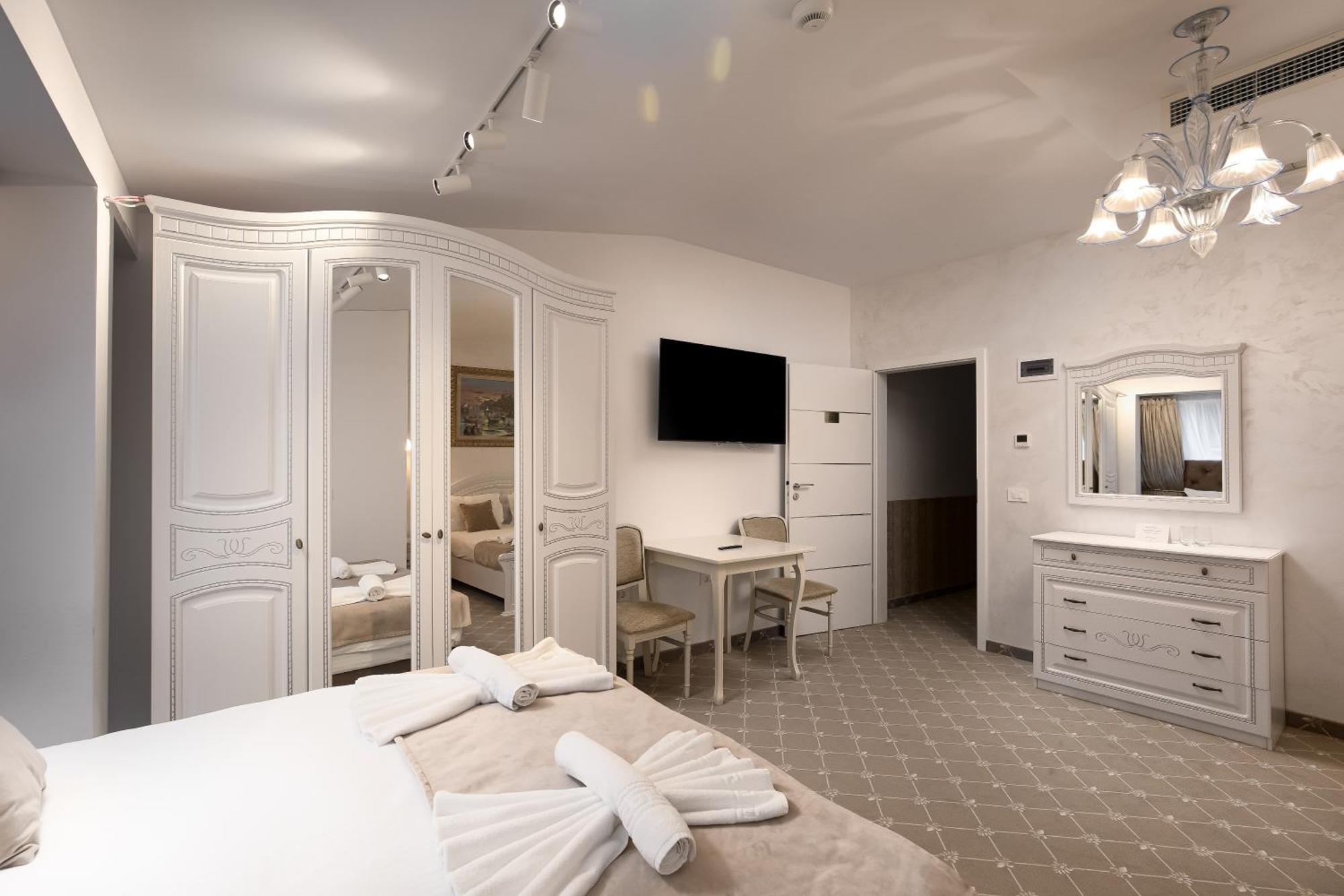 Carpentiere Arena Hotel เรอชินาริ ภายนอก รูปภาพ