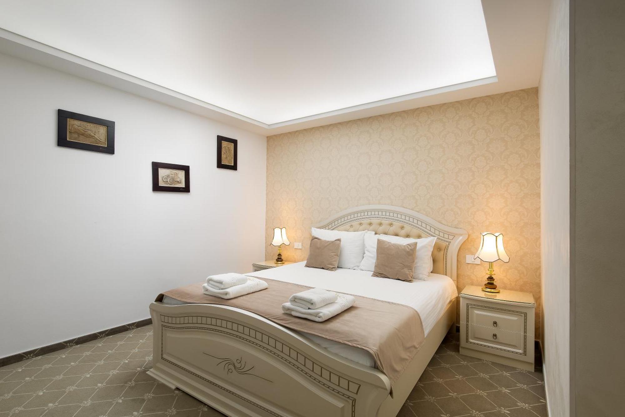 Carpentiere Arena Hotel เรอชินาริ ภายนอก รูปภาพ